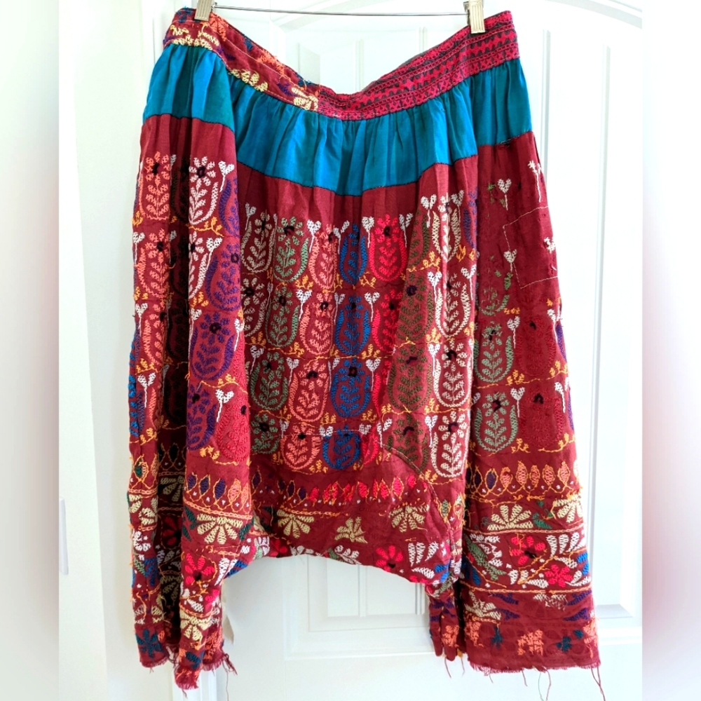 Magnolia Pearl Garcõn Pants with Embroidery